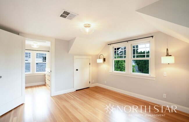 Building Photo - First Addition Craftsman