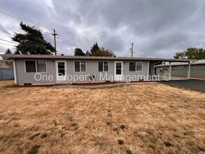 Building Photo - 121 SE 98th Ave