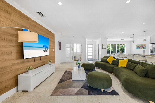 Primary Photo - 11121 Griffing Blvd