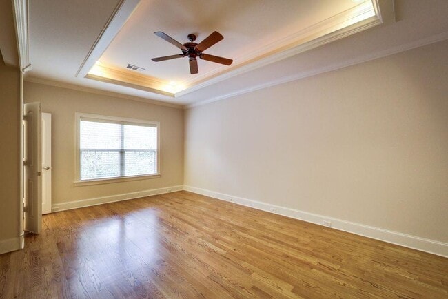 Building Photo - 4324 Ione St