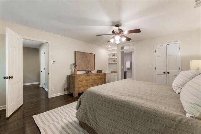 Building Photo - 4243 McClatchey Cir NE