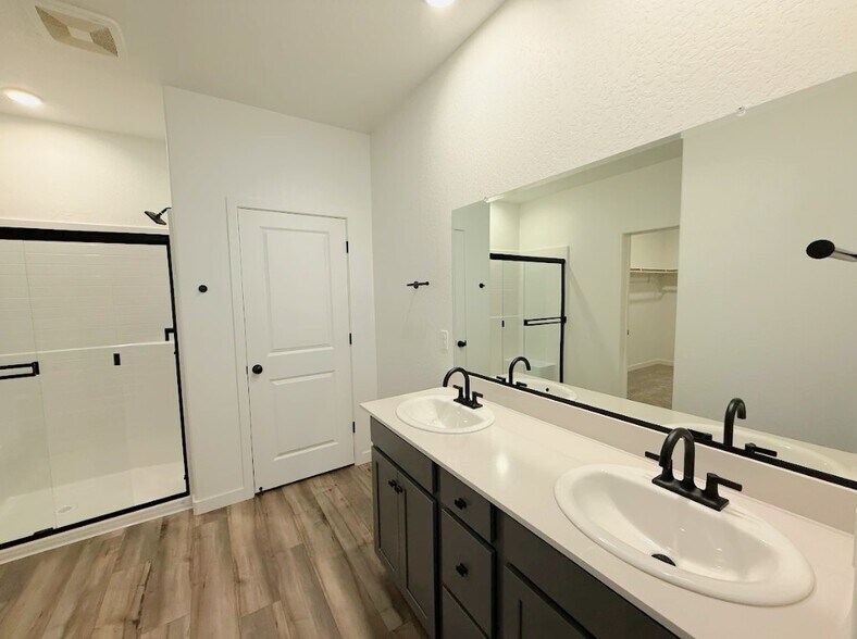 Building Photo - 4735 Sami Jo Dr