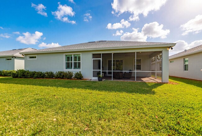 Building Photo - 10281 SW Captiva Dr