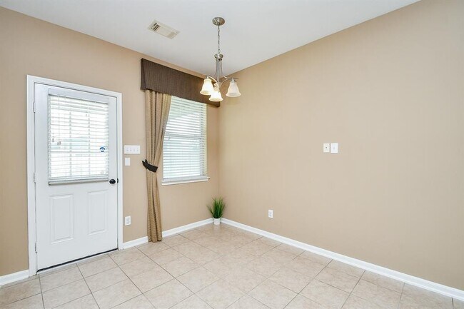 Building Photo - 20123 Jasper Oaks Dr