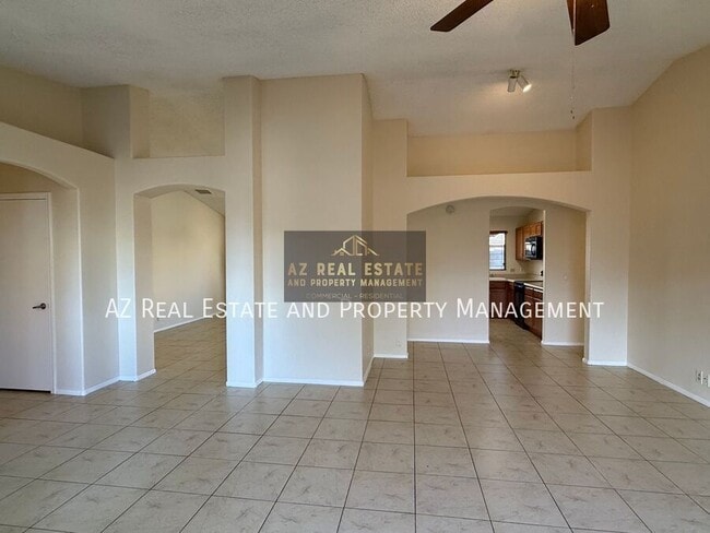 Building Photo - 8528 W Pershing Ave
