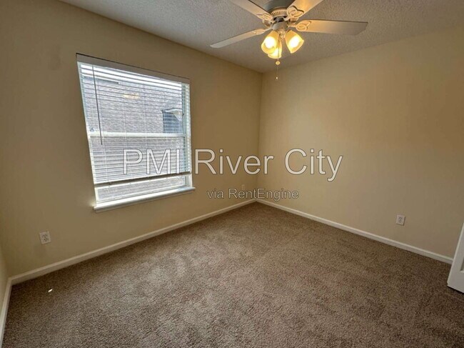 Building Photo - 3553 Silver Bluff Blvd