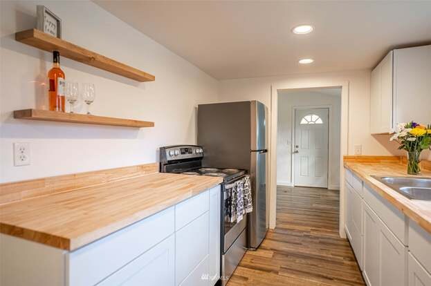 Building Photo - 926 Austin Ave