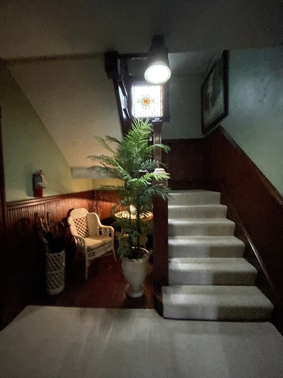 Building Photo - 62 Ibbetson St