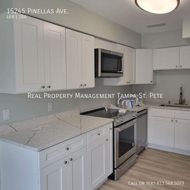 Building Photo - 15245 Pinellas Ave