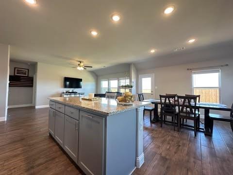 Building Photo - 292 Sunnyside Dr