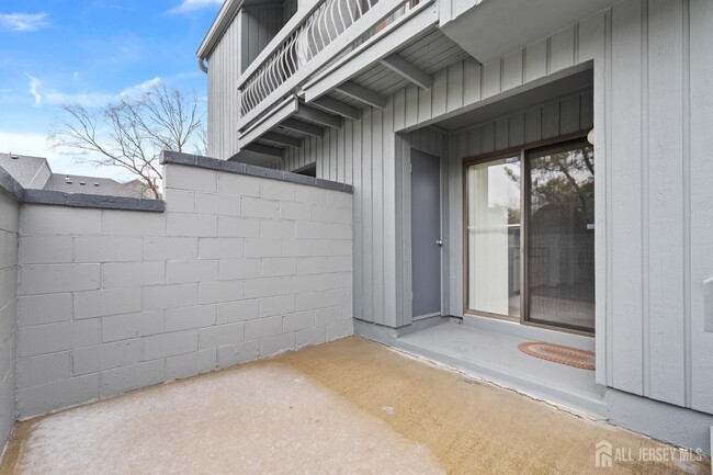 Building Photo - 147 Linda Ln
