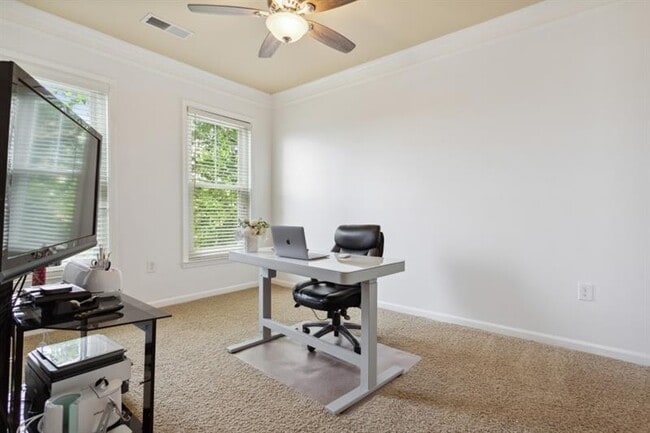 Building Photo - 1850 Cotillion Dr