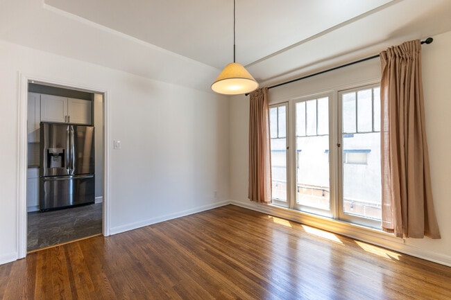 Building Photo - 650 Maltman Ave