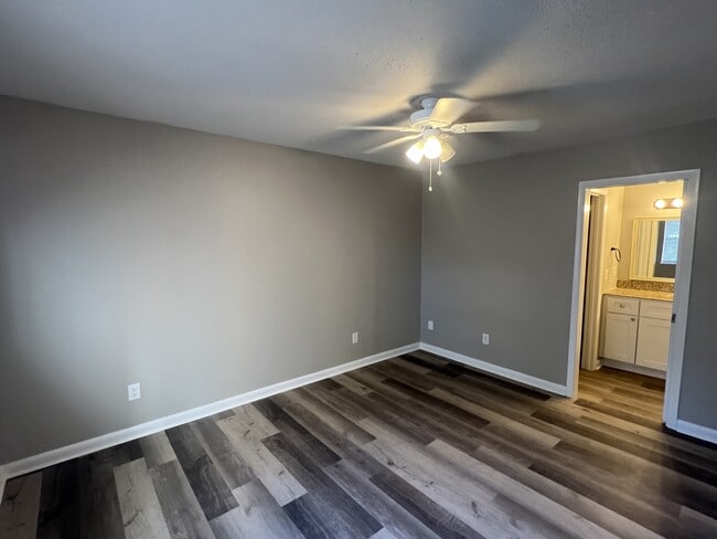 Building Photo - 2812 Georgetown Dr