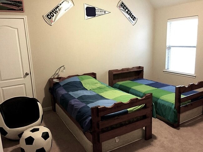 Building Photo - 6422 Addlestone Ridge Ln