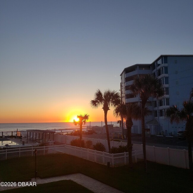 Building Photo - 1571 S Atlantic Ave