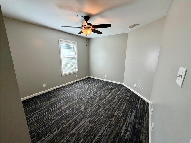 Building Photo - 9712 Springdale Rd