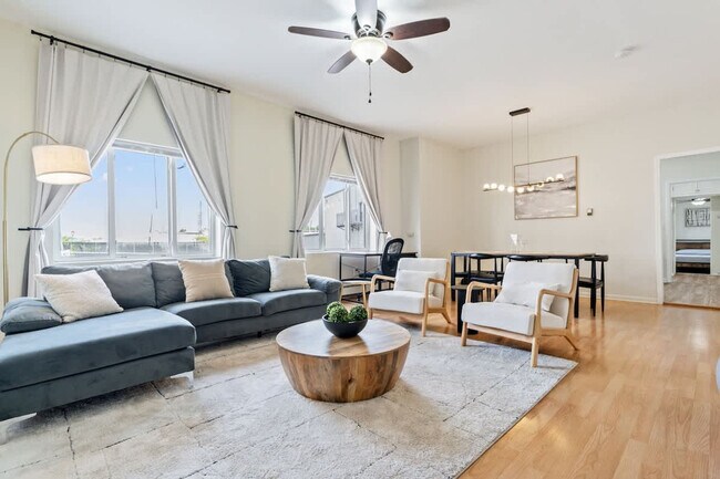 Building Photo - 1626 Union Turnpike