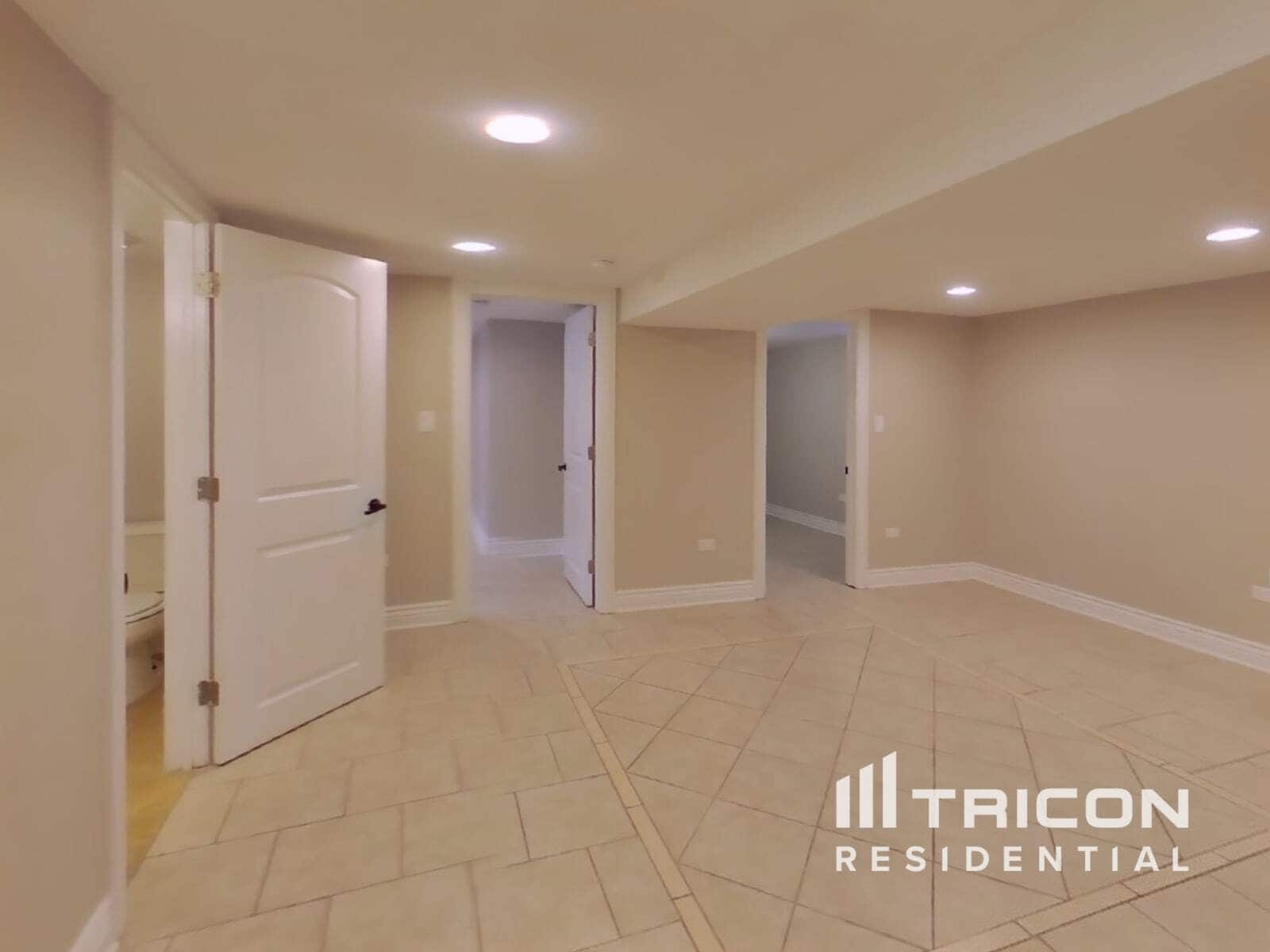 Building Photo - 8636 Massasoit Ave