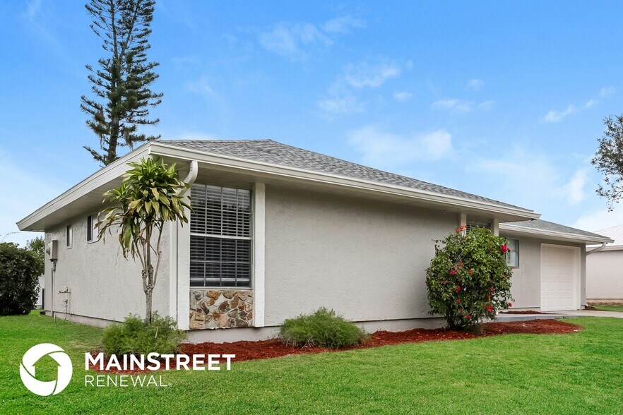 Primary Photo - 4740 Escalante Dr