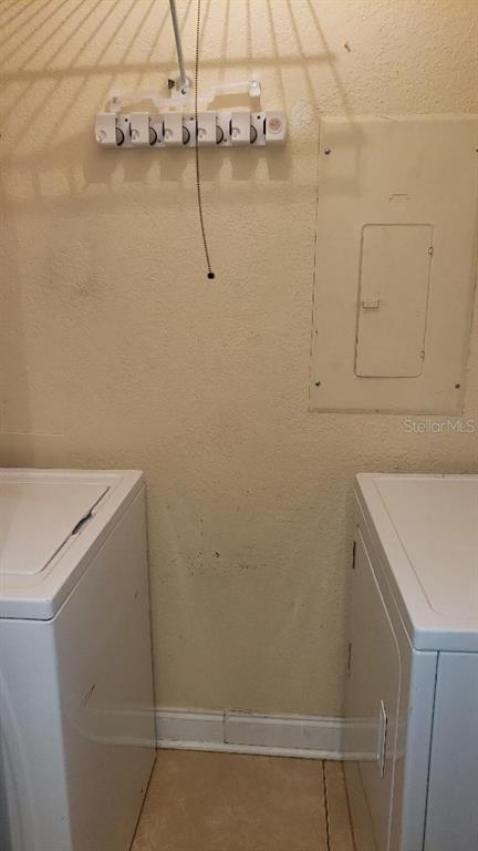 Building Photo - 455 Alt 19