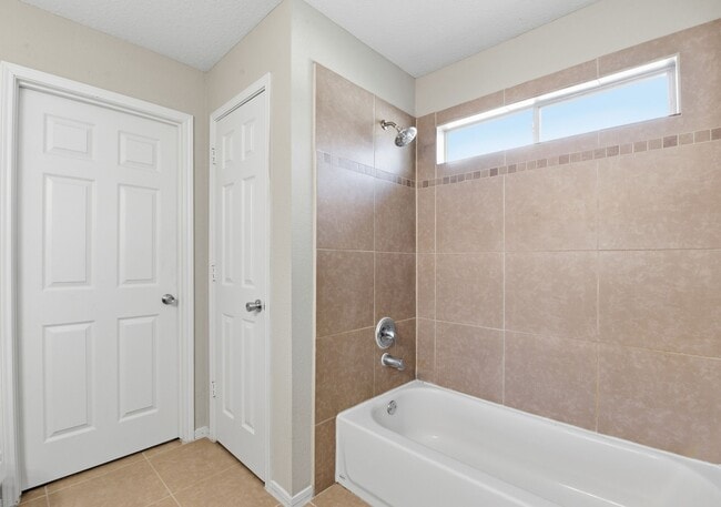 Building Photo - 19706 Bluff Canyon Way