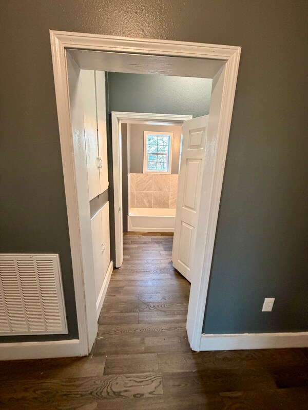 Building Photo - 120 W 18th St