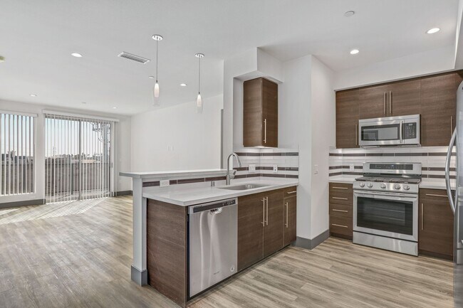 Interior Photo - kit692