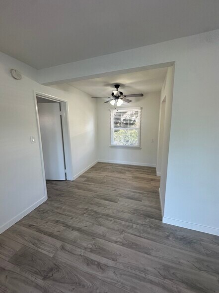 Building Photo - 6636 Gaviota Ave
