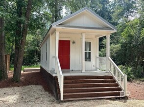 Building Photo - 13804 Scenic Hwy