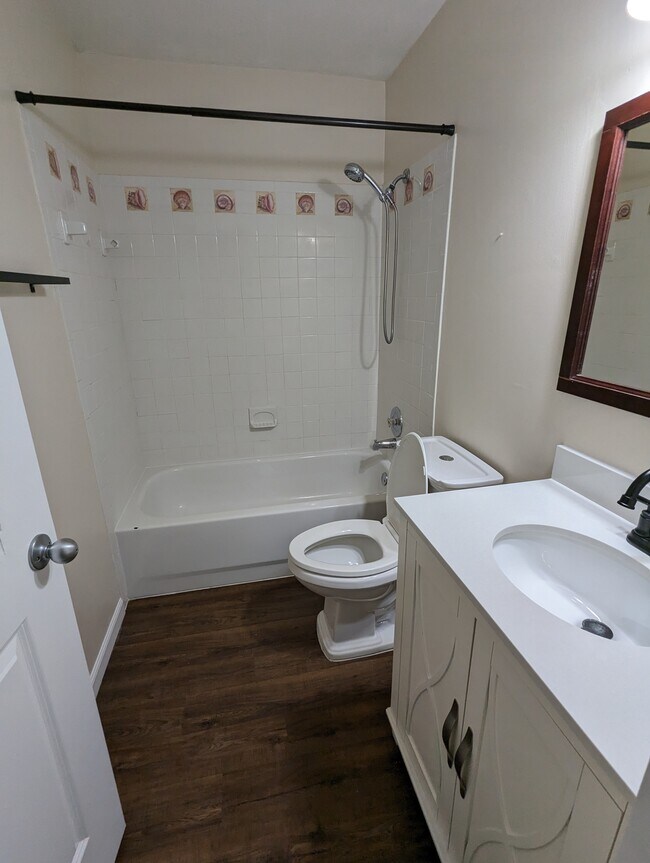 Building Photo - 2701 Wendover Ter