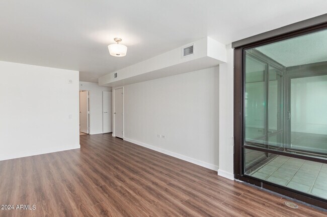 Building Photo - 4808 N 24th St