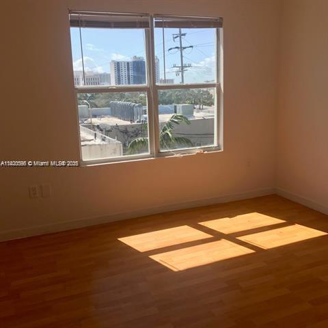 Building Photo - 7326 Collins Ave