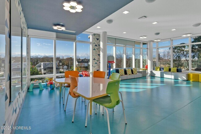 Building Photo - 15 Morris Ave