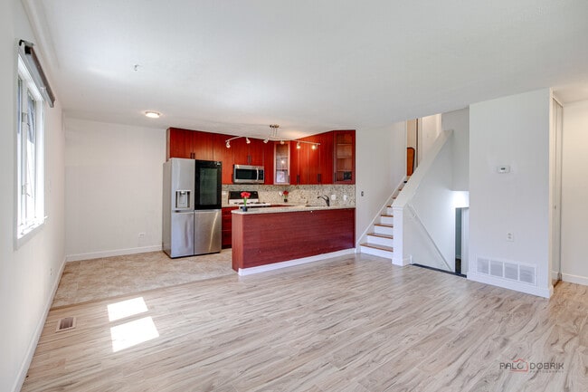 Building Photo - 808 Inverrary Ln