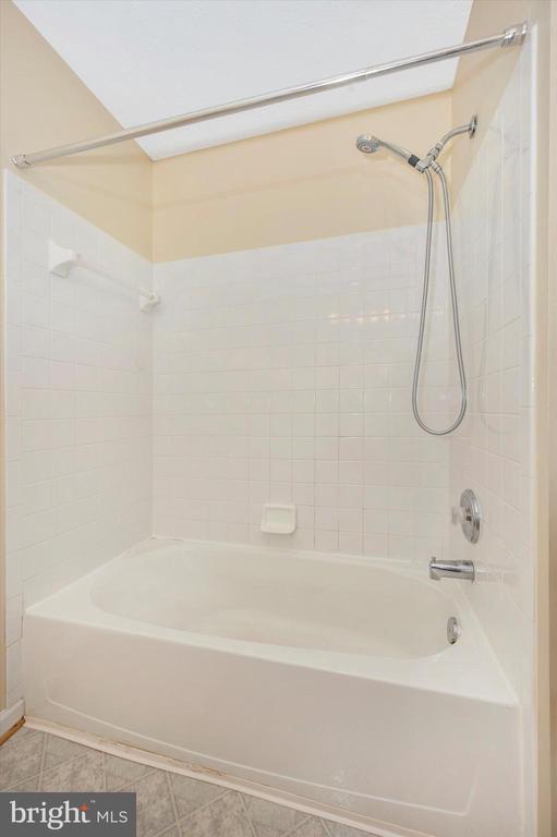 Building Photo - 6801 Fallard Place