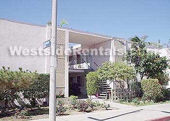 Building Photo - 8803 Etiwanda Ave