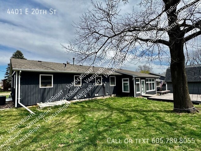 Building Photo - 4401 E 20th St
