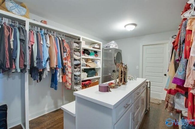 Building Photo - 8129 Hickory Hill Ln SE