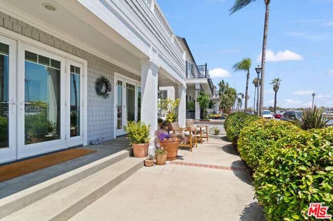 Building Photo - 317 Bay Shore Ave