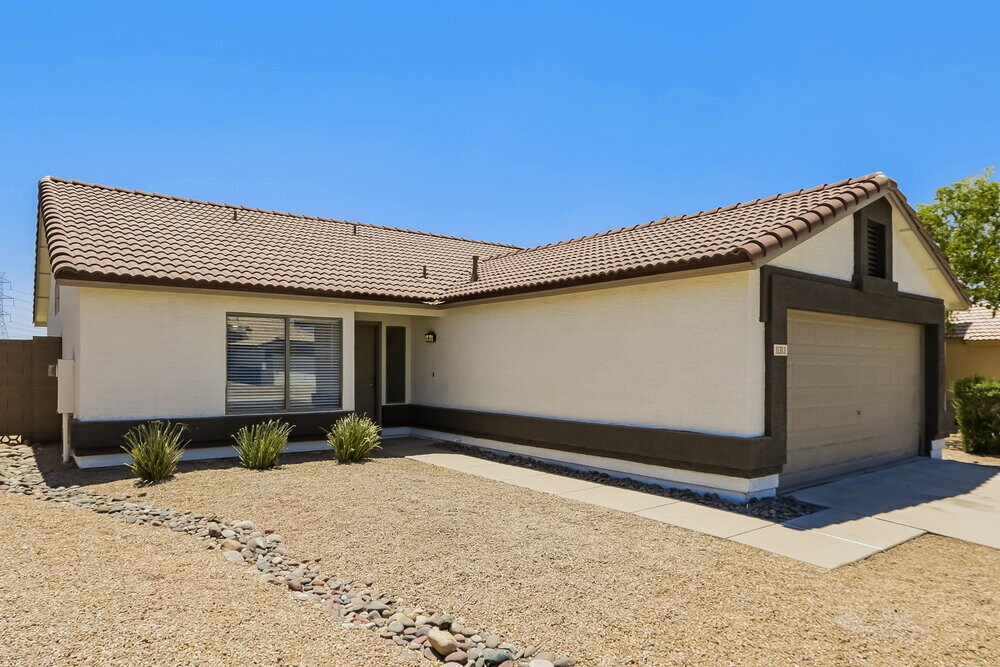 Building Photo - 11313 W Diana Ave