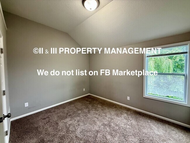 Building Photo - 9548 Roundtree St