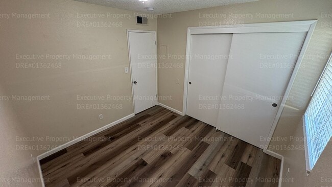 Building Photo - 709 Deseret Way