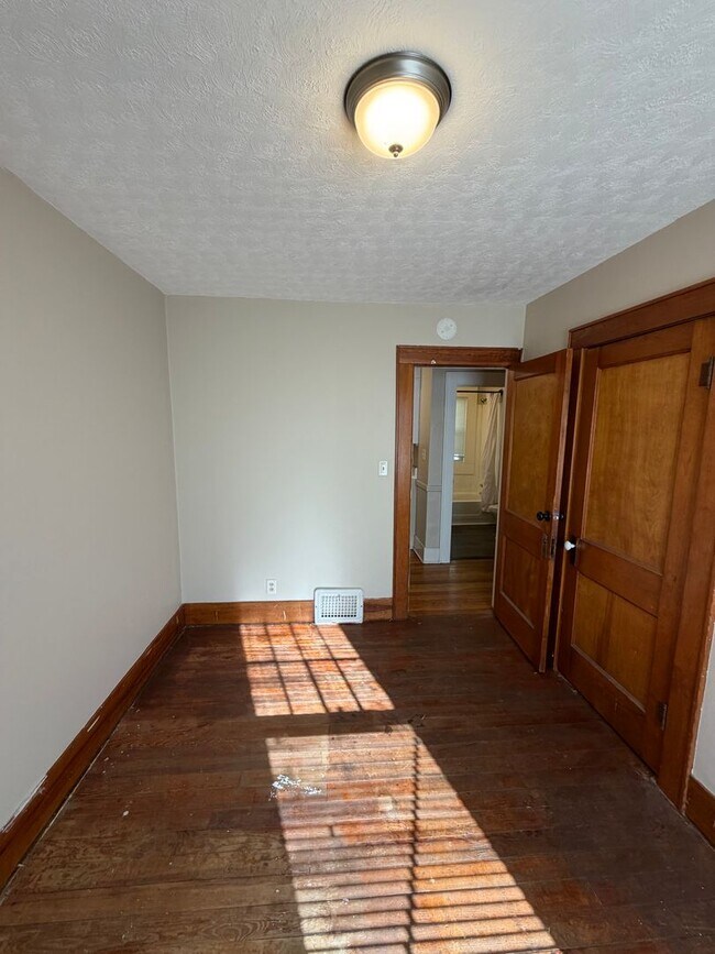 Building Photo - 1722 Coleman Ave