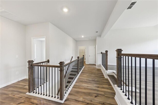 Building Photo - 6137 Black Pear Ln