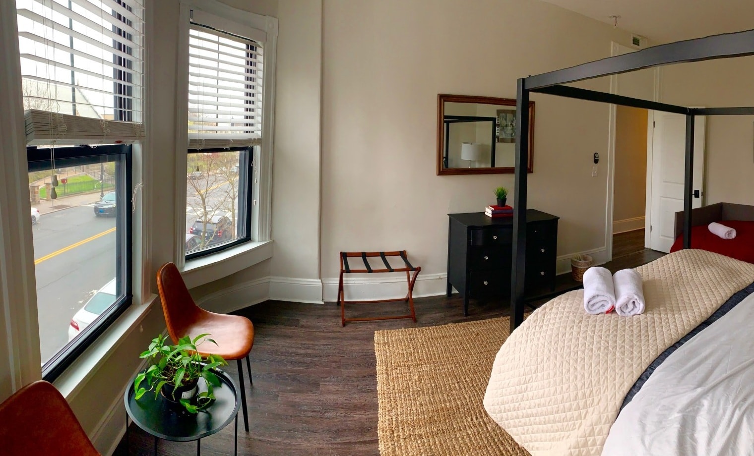 Building Photo - 1520 Tremont St