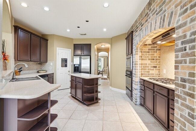 Building Photo - 3311 Charleston Ct