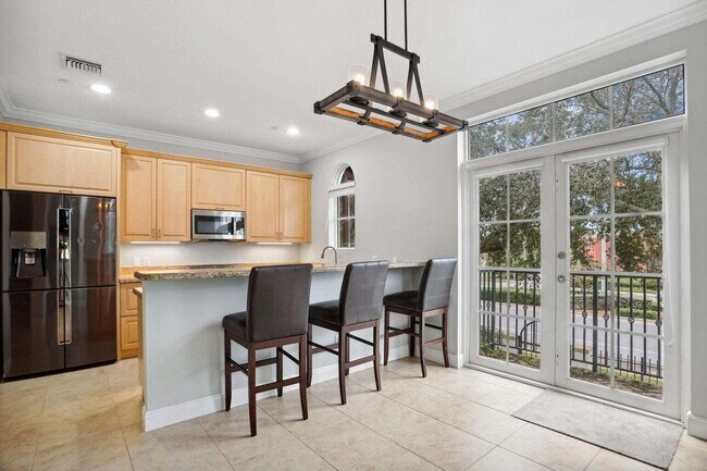 Building Photo - 3211 Estancia Ln