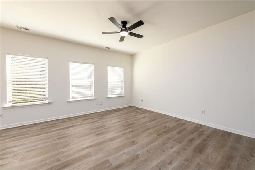 Building Photo - 4950 Elm Brook Dr