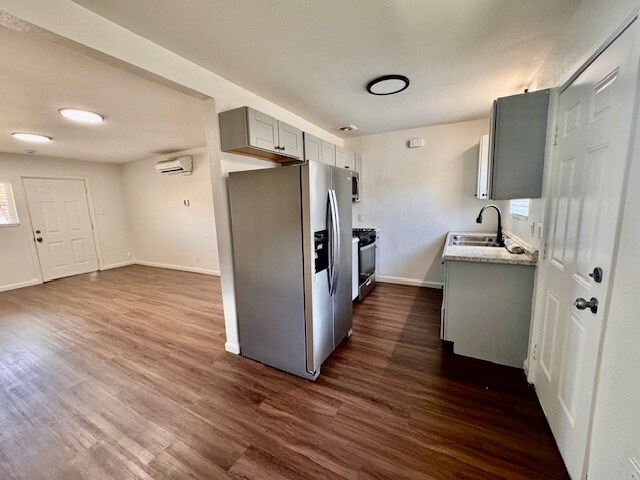 Building Photo - 36947 Melrose Dr